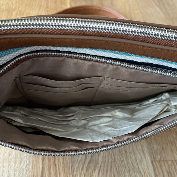 Relic striped multicolor crossbody bag 11”width x 7” high - Picture 3 of 14